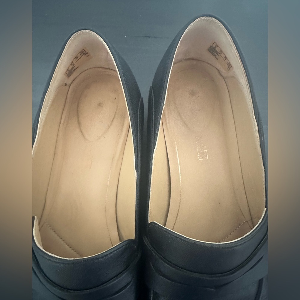 Clarks Black Leather Slip-On Loafers - Picture 7 of 9